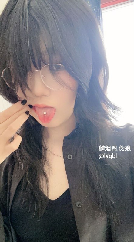 标题：完完全全的变成主人胯下的玩物了啊标签：#伪娘男娘 #肉便器 #反差 #雌堕 #麟烟阁简评：看起来就是雌堕完全体，长的就是很缺男人爱的样子，这种的给一顿操就老实了，就是因为屁穴没东西了而已标题：完完全全的变成主人胯下的玩物了啊标签：#伪娘男娘 #肉便器 #反差 #雌堕 #麟烟阁简评：看起来就是雌堕完全体，长的就是很缺男人爱的样子，这种的给一顿操就老实了，就是因为屁穴没东西了而已